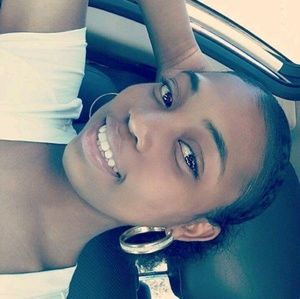 Meet your Posher, Keshia